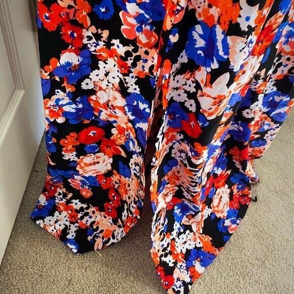 Heidi Weisel Red and Blue Floral maxi - Picture 6 of 9